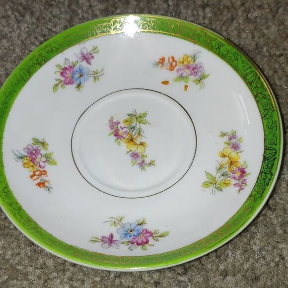 Vintage TEA CUP AND SAUCER Excellent condition - Picture 7 of 8